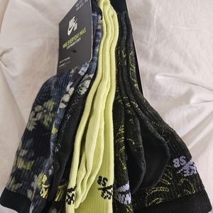 Nike sb everyday max socks (DRI FIT)